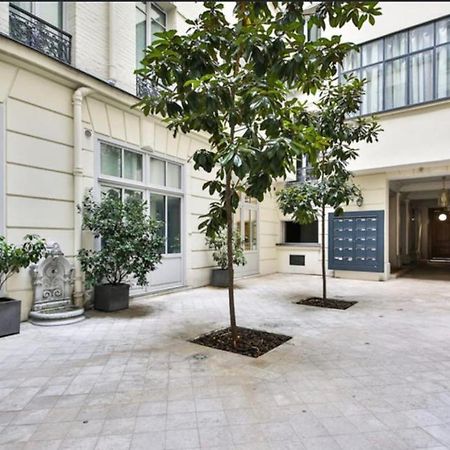 Апартаменты L'Avenue Montaigne Париж Экстерьер фото