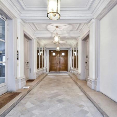 Апартаменты L'Avenue Montaigne Париж Экстерьер фото